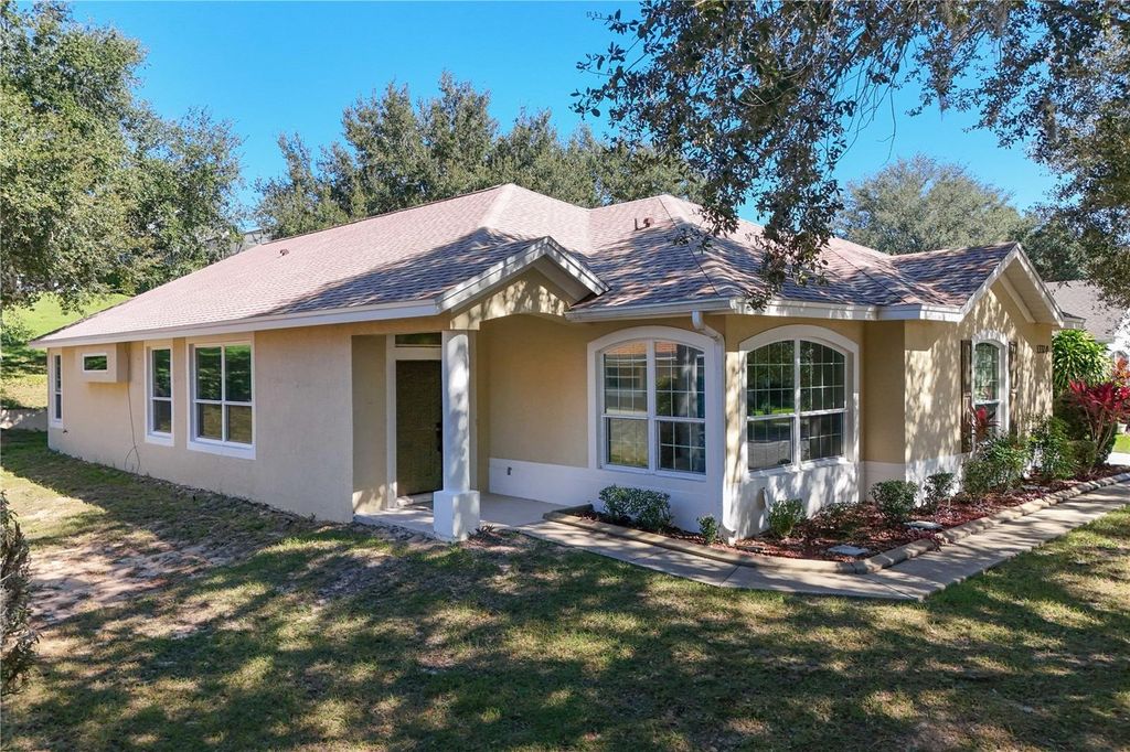 Photo of 13320 Via Roma Circle, Clermont, FL 34711 (MLS # G5104093)