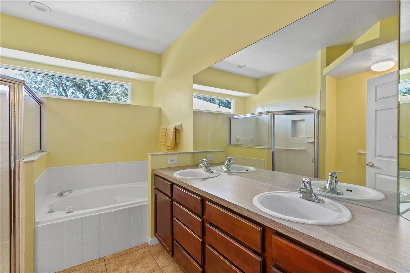 LAKE LOUISA HIGHLANDS PH 01 - Residential