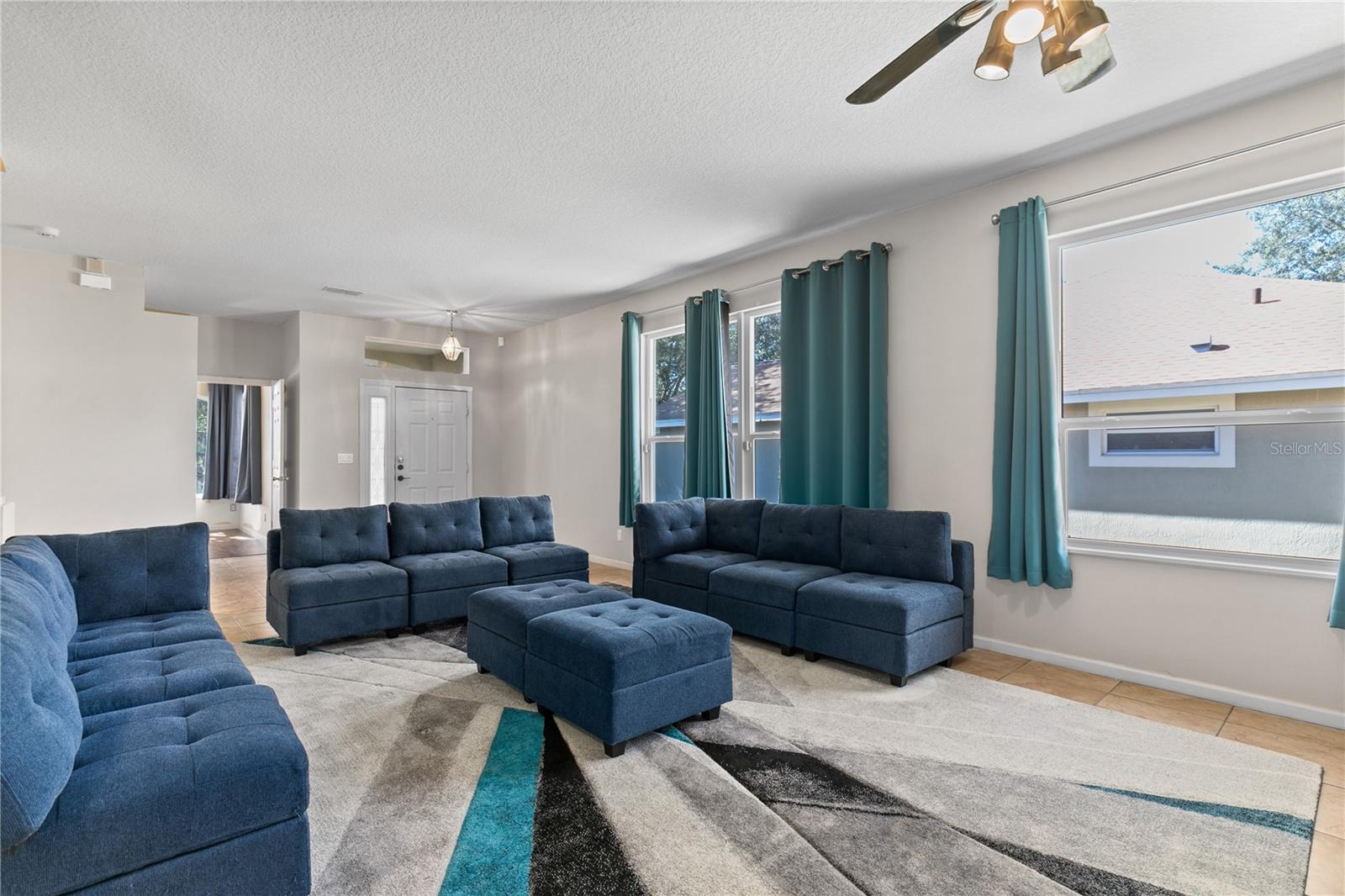 13320 VIA ROMA CIRCLE