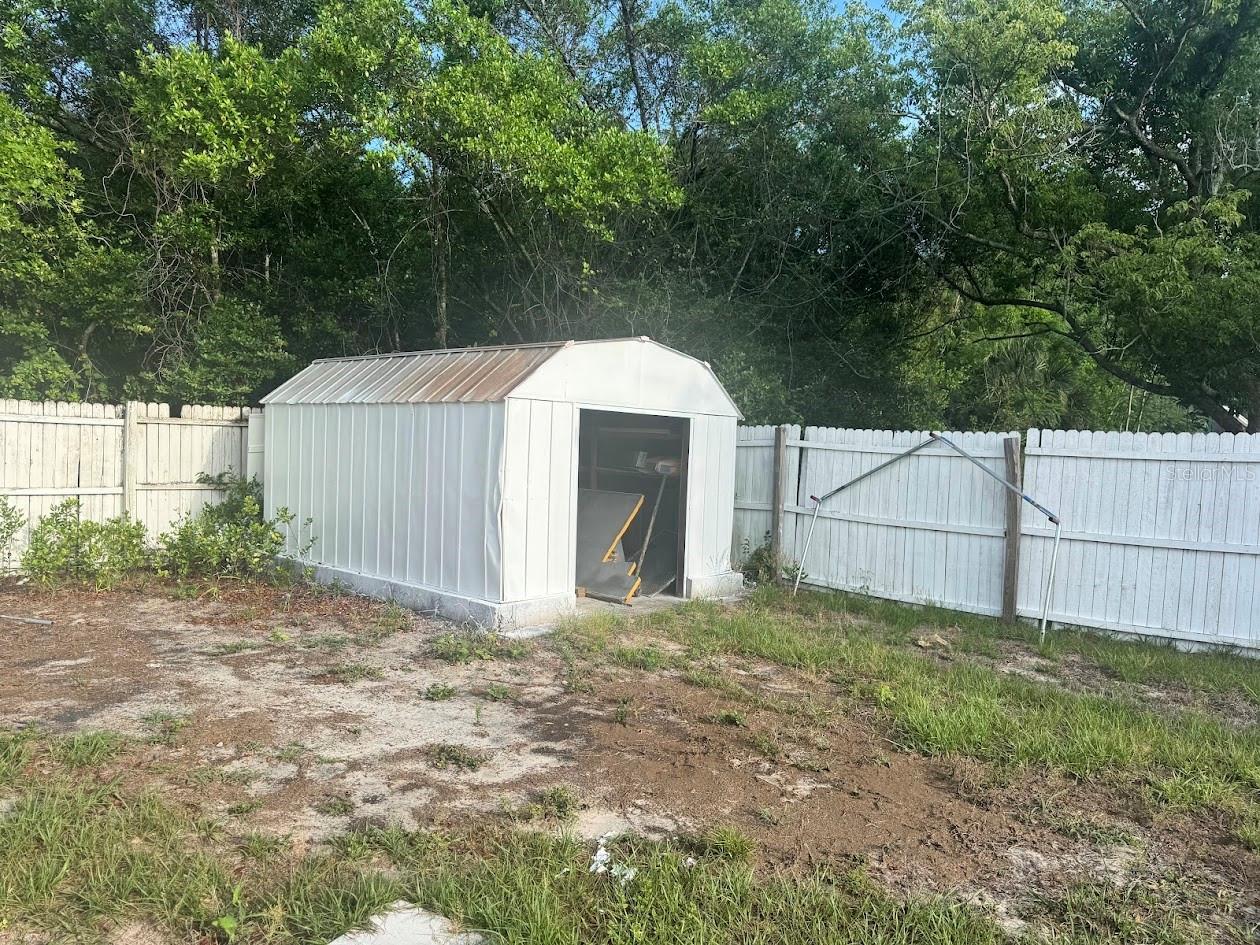 HAZEL GLEN - Residential Lease