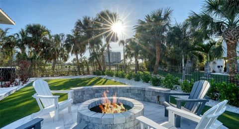 A home in LONGBOAT KEY