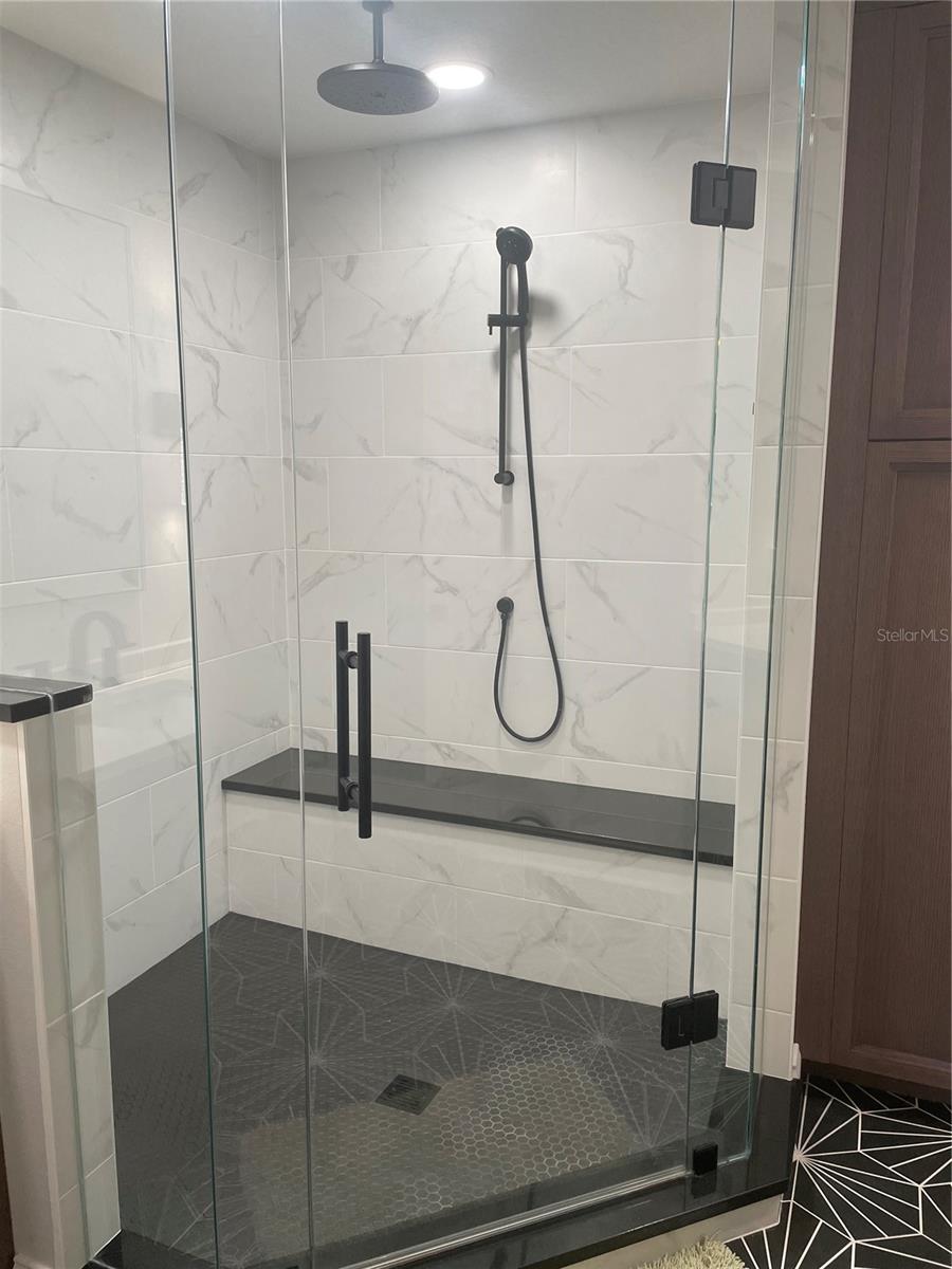 PARADISO CONDO - Residential Lease