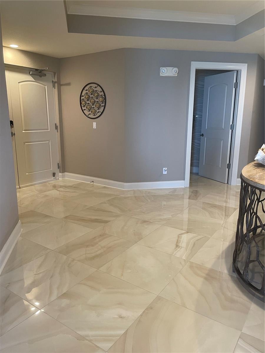 PARADISO CONDO - Residential Lease
