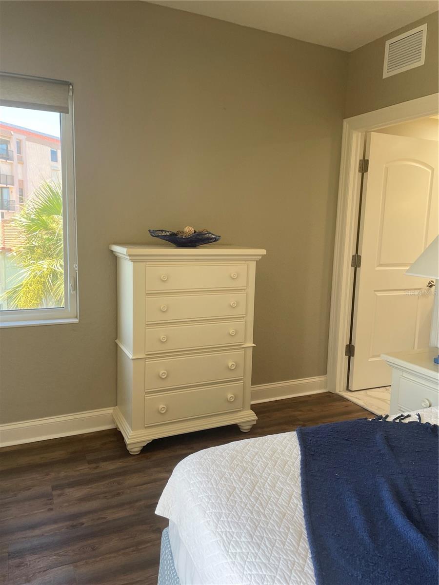 PARADISO CONDO - Residential Lease