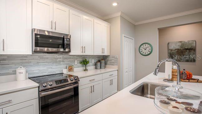 AVALON WOODS - Residential