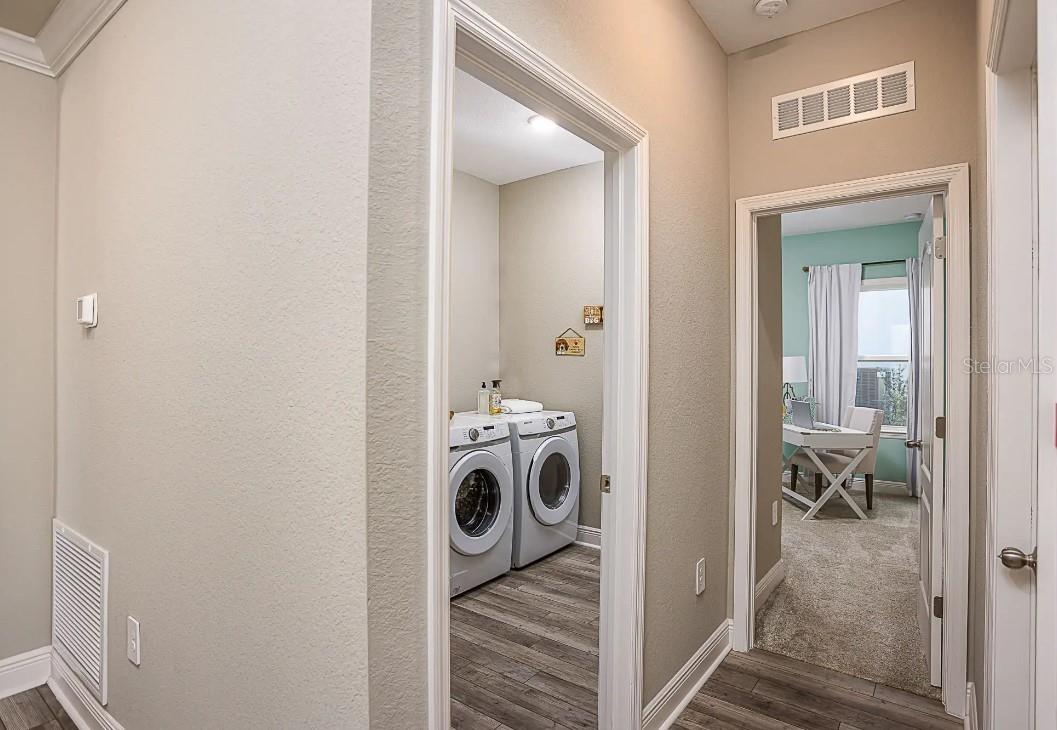 AVALON WOODS - Residential