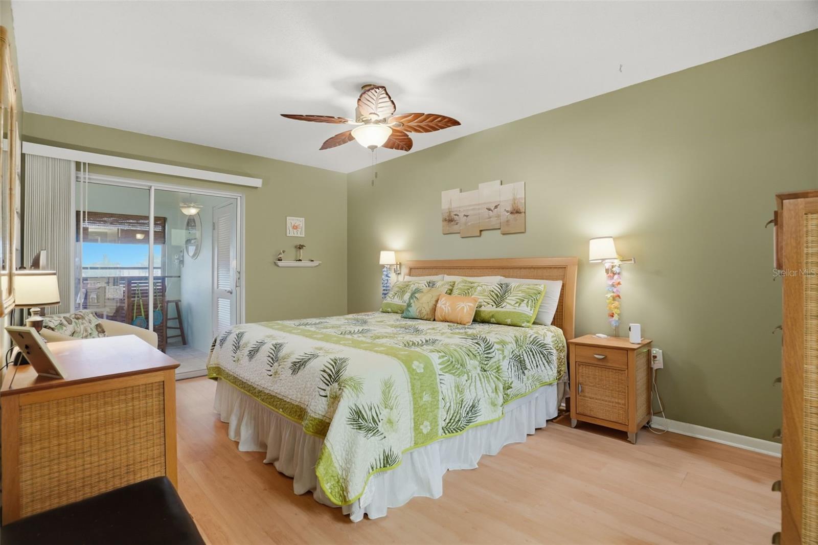 GULF HARBORS CONDO - Residential