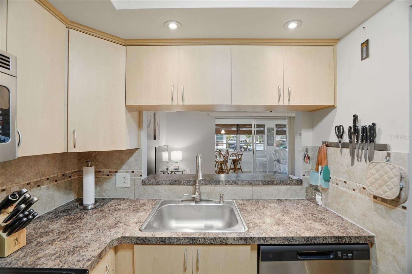 GULF HARBORS CONDO - Residential