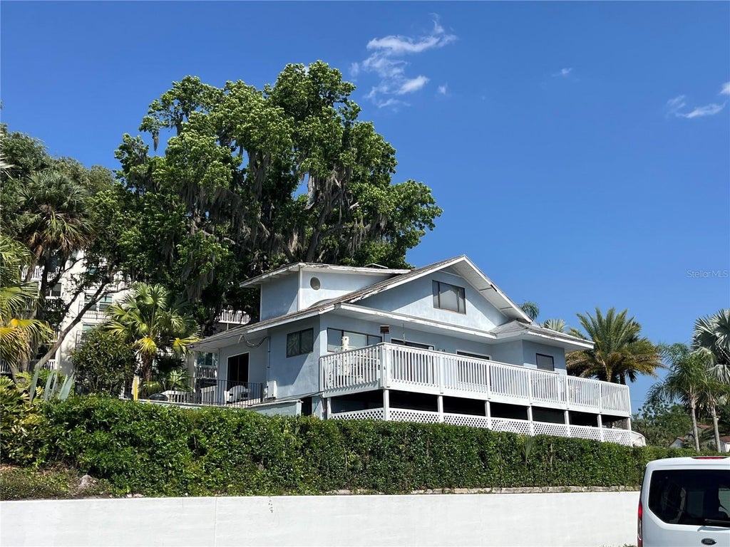 Photo of 629 Helen Street, Mount Dora, FL 32757 (MLS # O6452400)