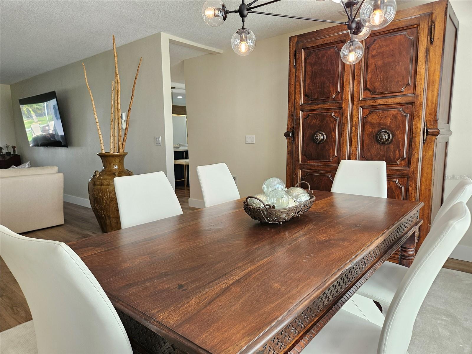 VENICE GARDENS SEC 2 - Residential Lease