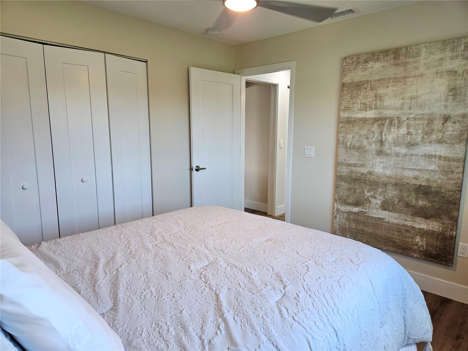 VENICE GARDENS SEC 2 - Residential Lease