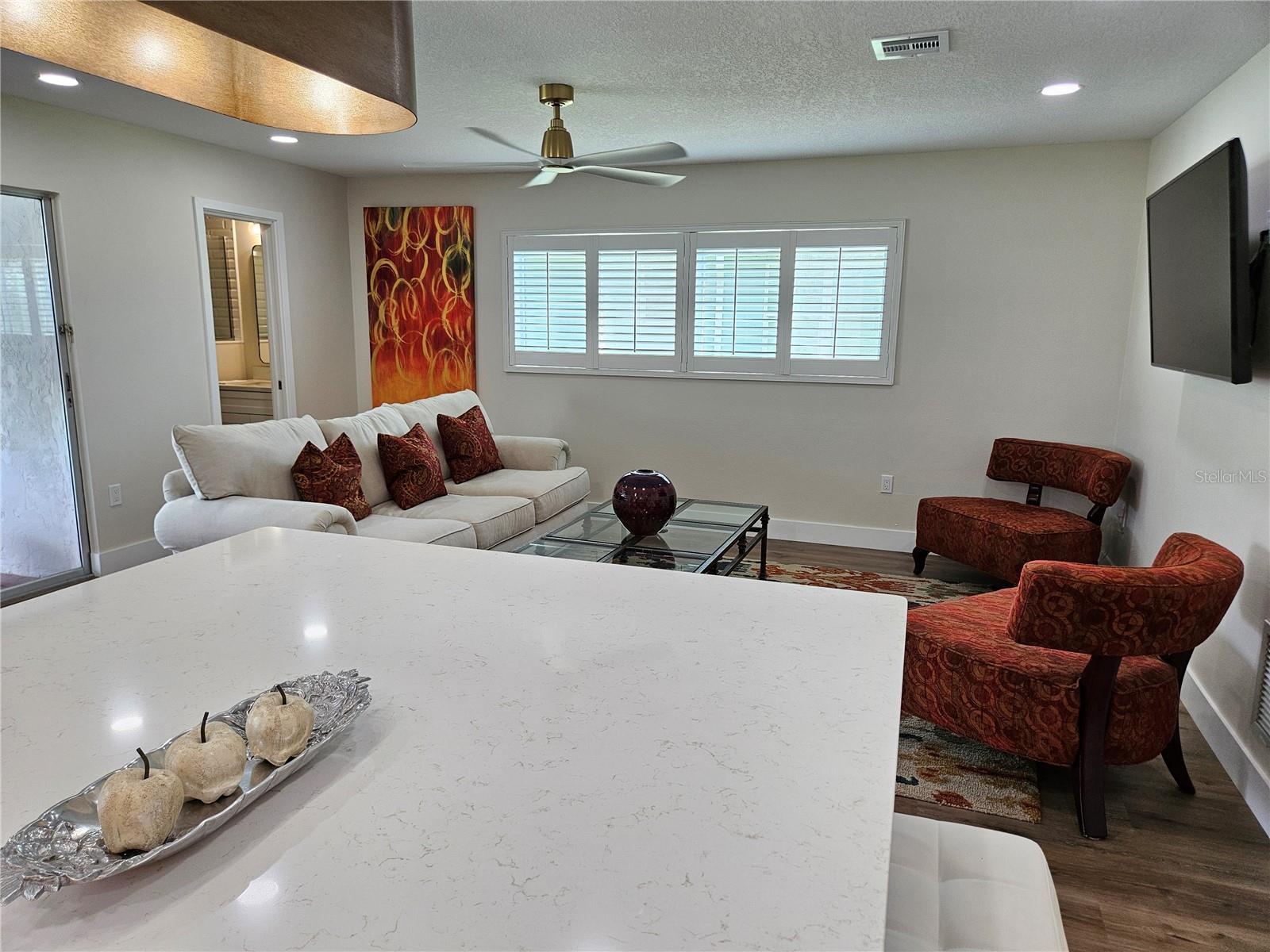 VENICE GARDENS SEC 2 - Residential Lease