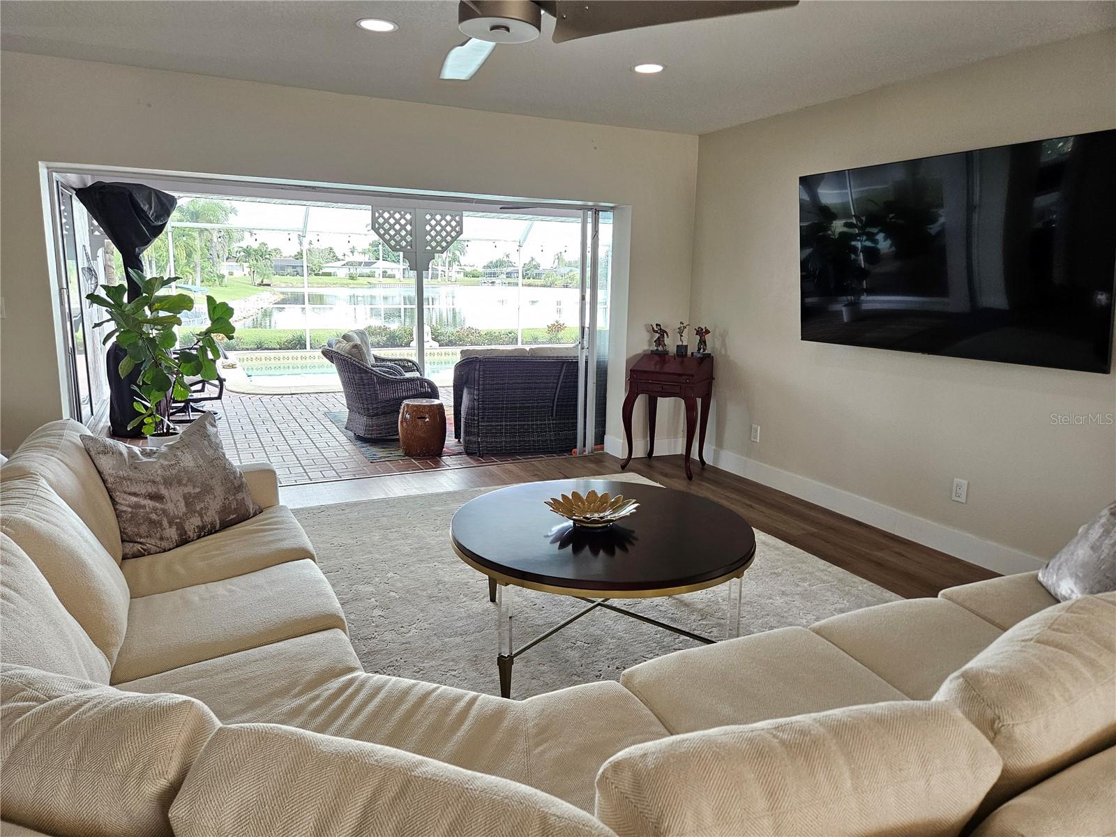 VENICE GARDENS SEC 2 - Residential Lease