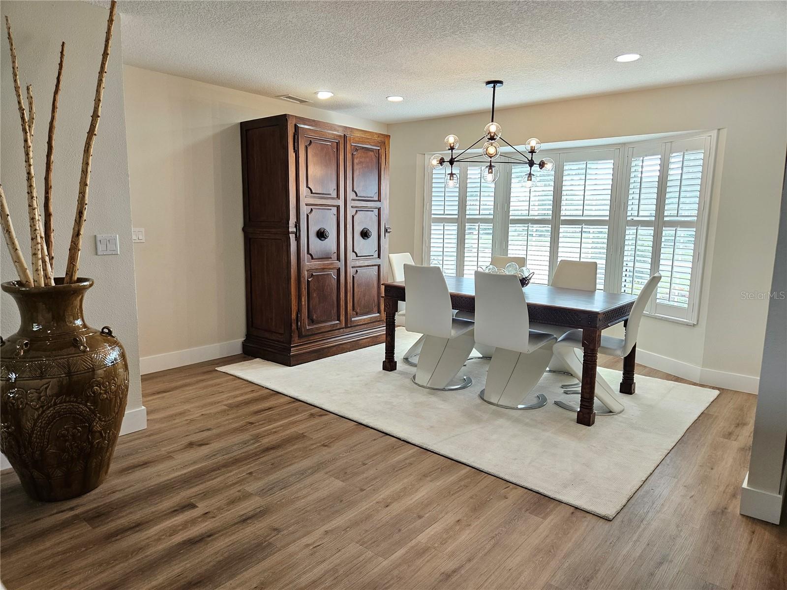 VENICE GARDENS SEC 2 - Residential Lease