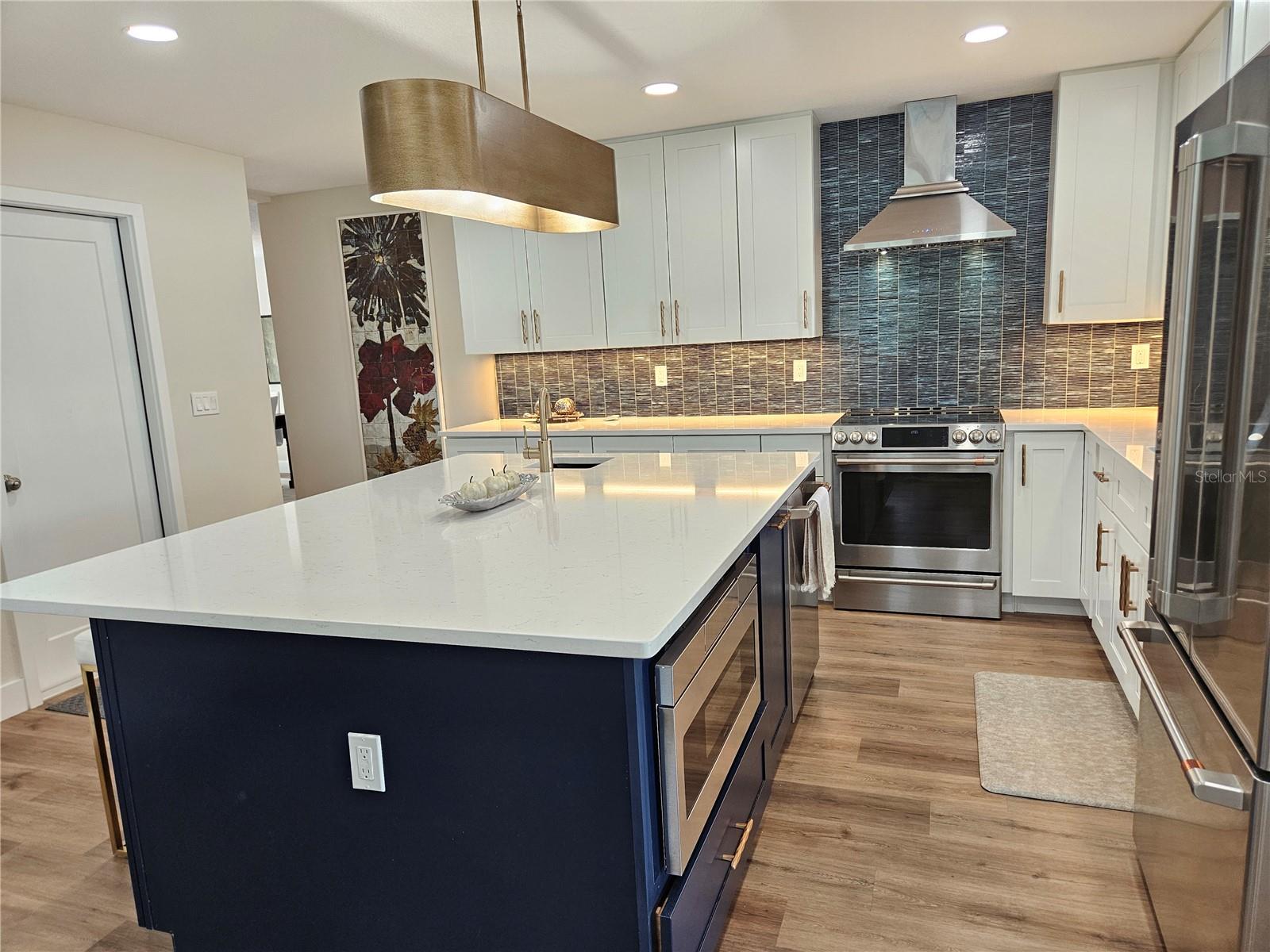 VENICE GARDENS SEC 2 - Residential Lease