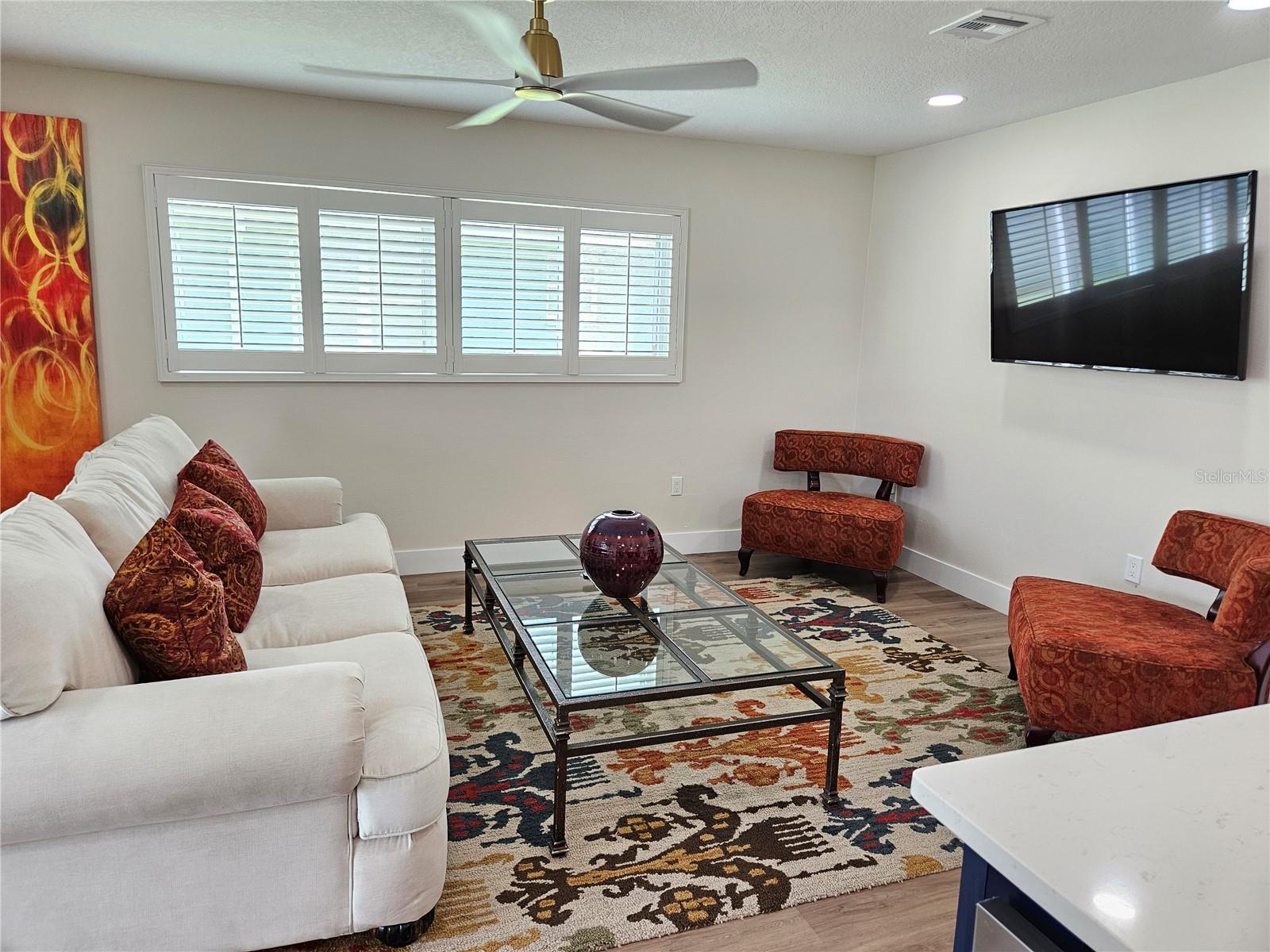 VENICE GARDENS SEC 2 - Residential Lease