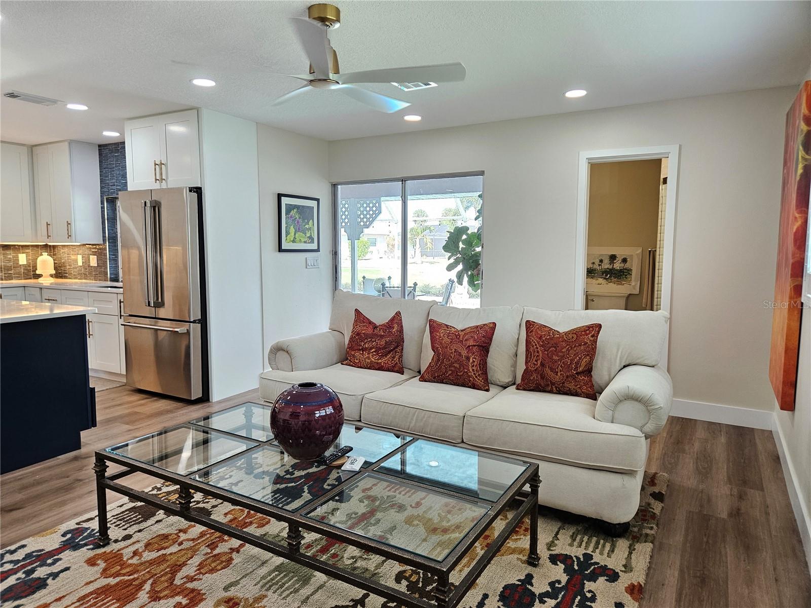 VENICE GARDENS SEC 2 - Residential Lease