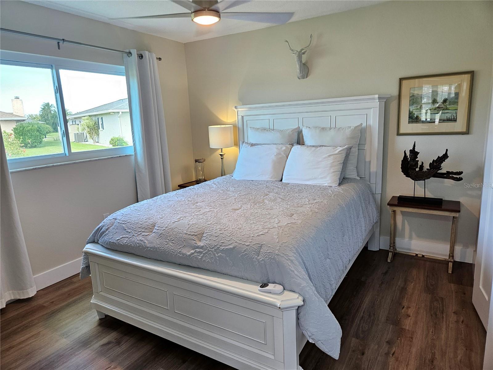 VENICE GARDENS SEC 2 - Residential Lease