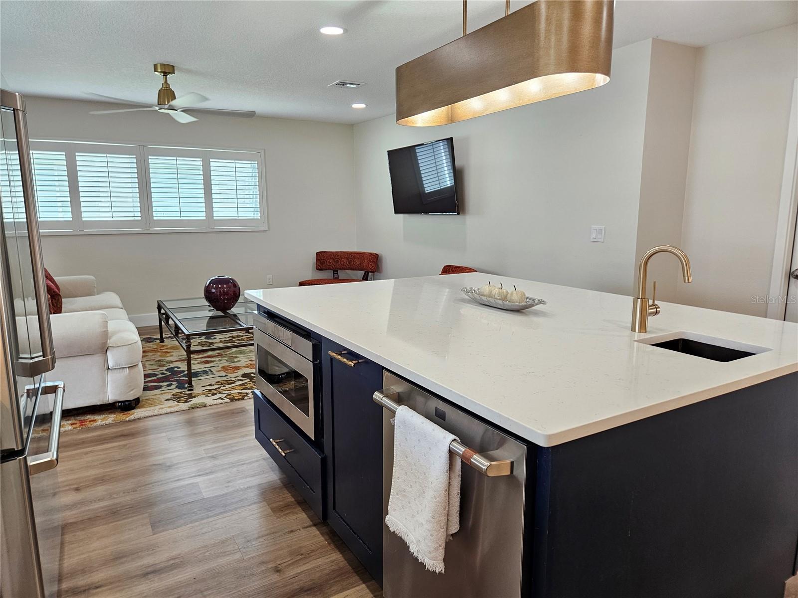 VENICE GARDENS SEC 2 - Residential Lease