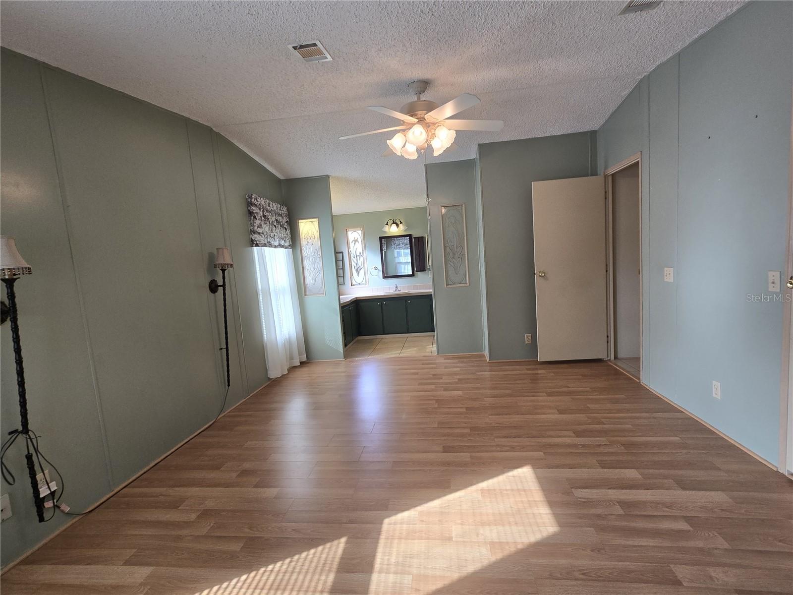 ZELLWOOD STATION COOP MH PARK - Residential