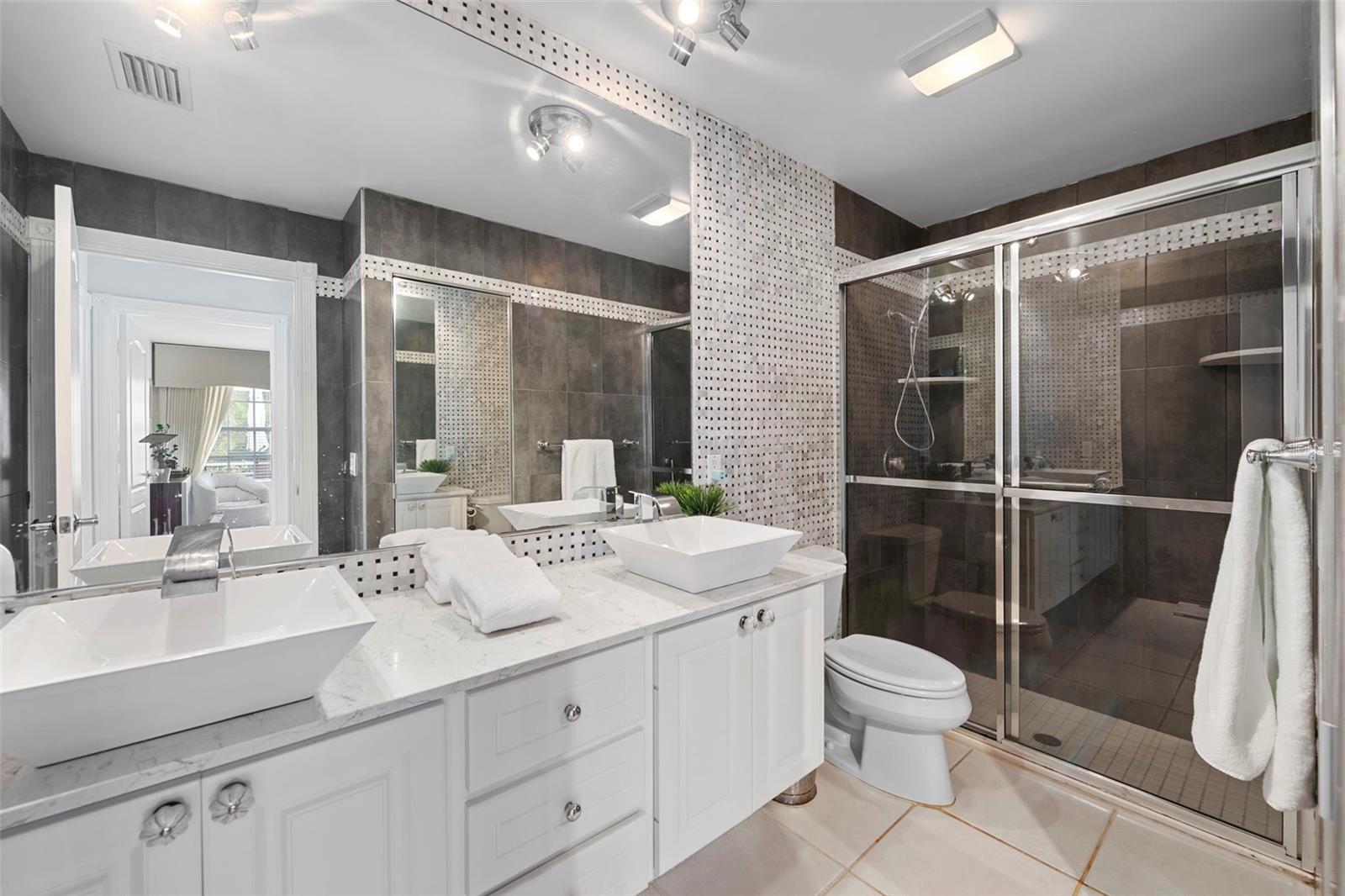 VILLAGEWALK - Residential