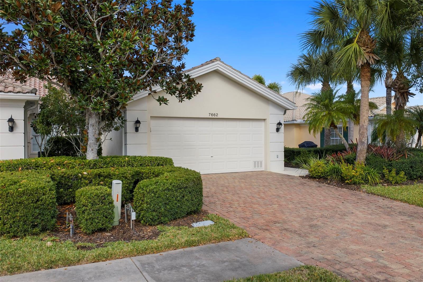 VILLAGEWALK - Residential