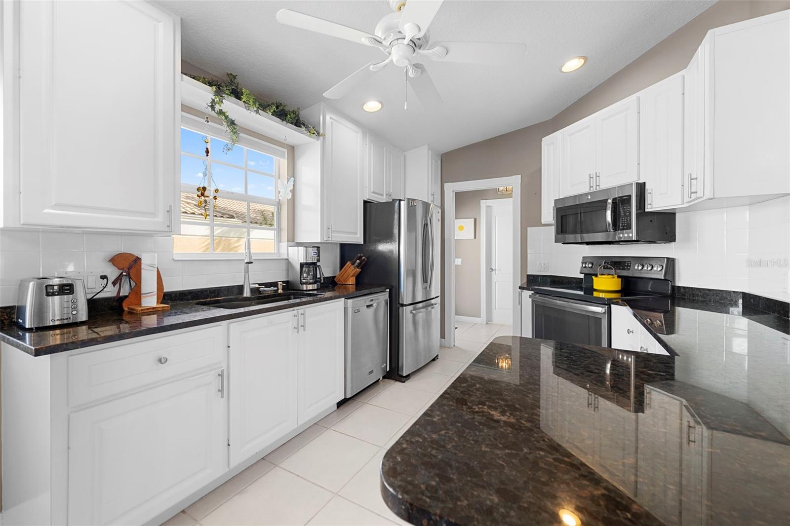 VILLAGEWALK - Residential