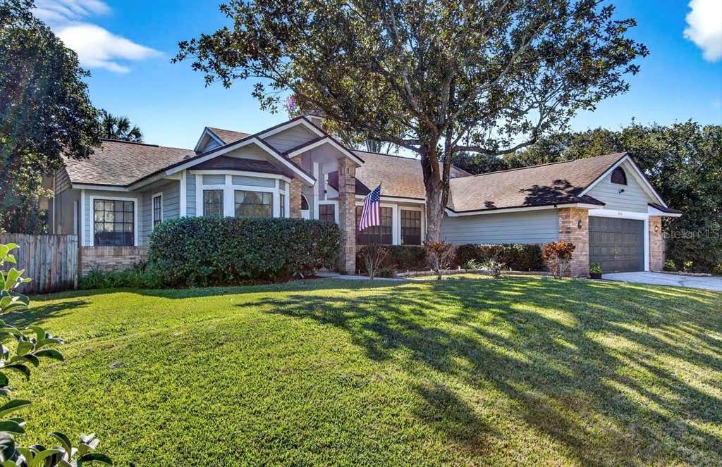 Photo of 1014 Willa Lake Circle, Oviedo, FL 32765 (MLS # R4911393)