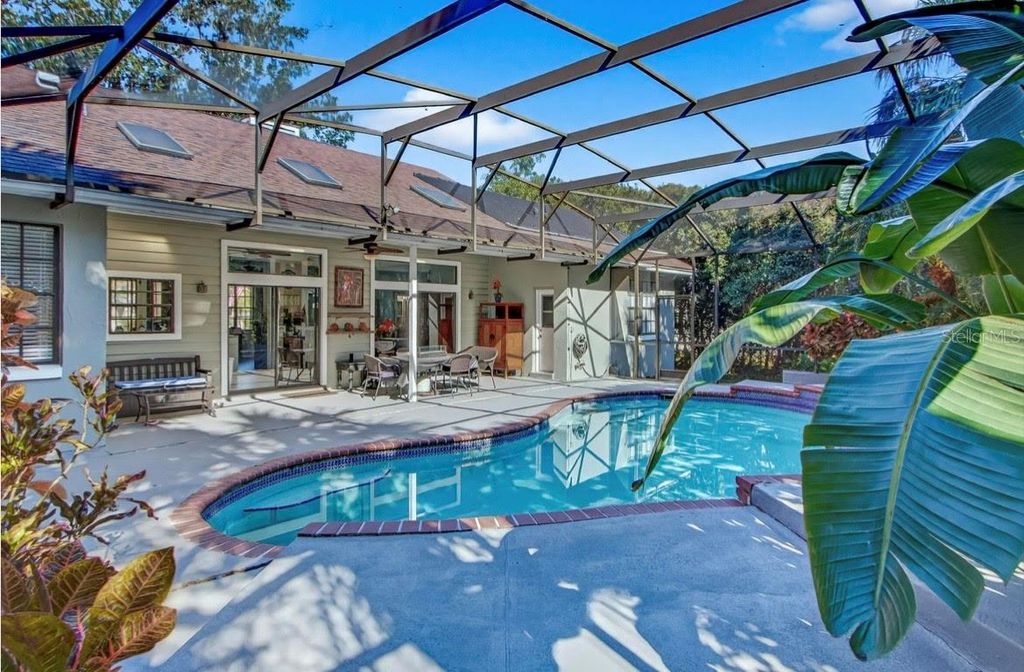 Photo of 1014 Willa Lake Circle, Oviedo, FL 32765 (MLS # R4911393)