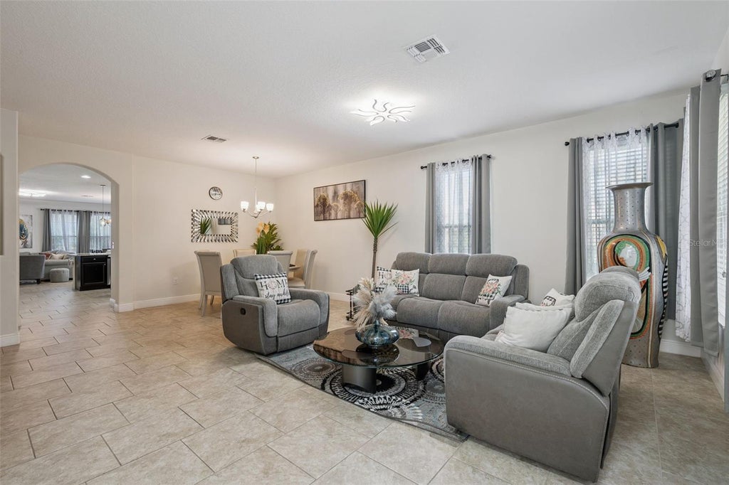 Photo of 4136 Oaktree Drive, Davenport, FL 33837 (MLS # S5156338)
