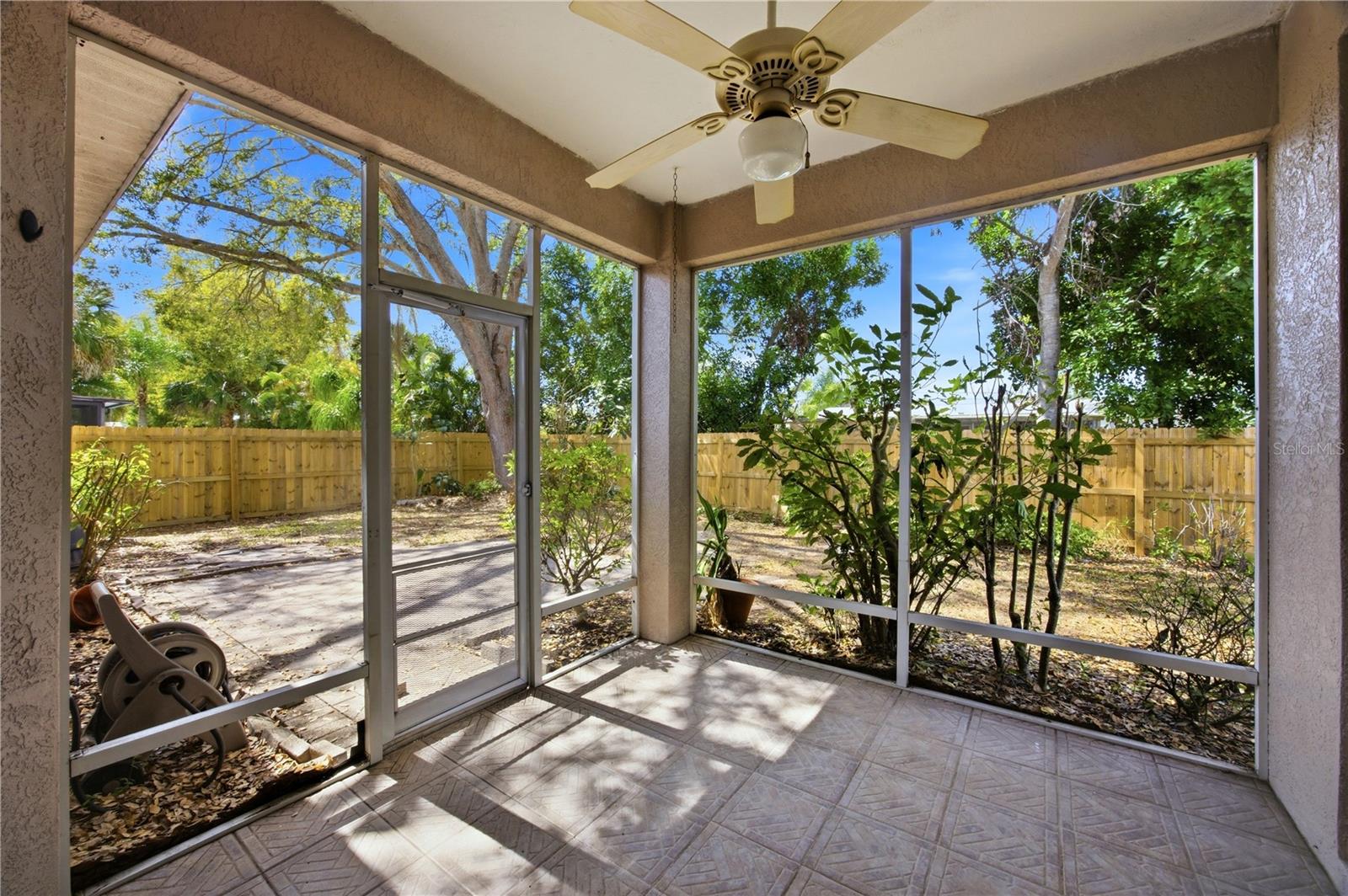 SARASOTA SPGS - Residential