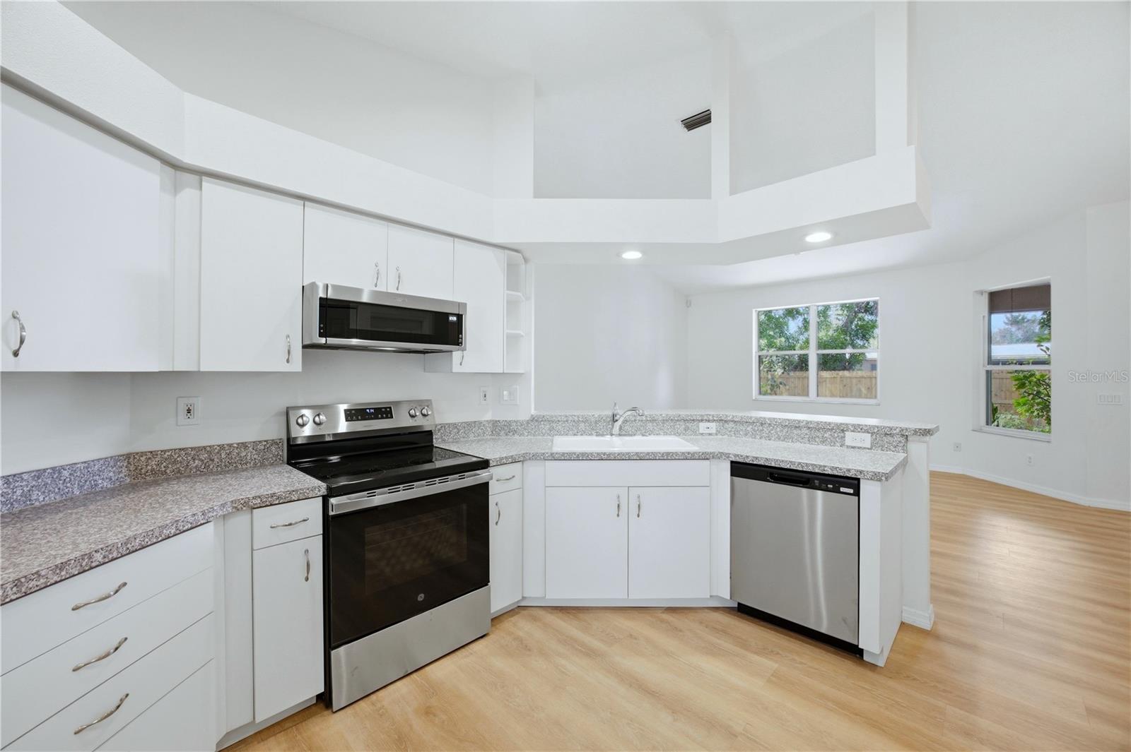 SARASOTA SPGS - Residential