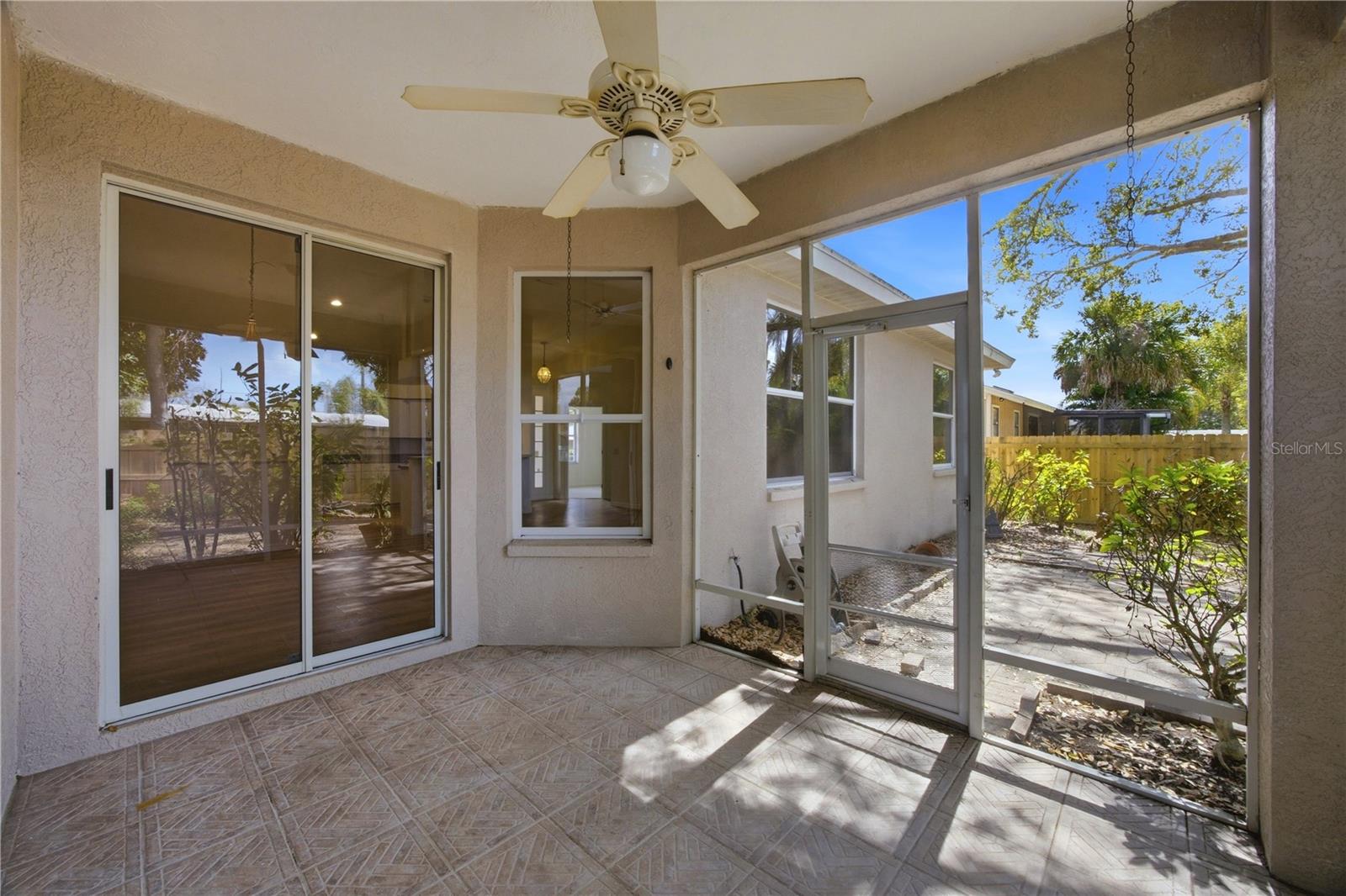 SARASOTA SPGS - Residential