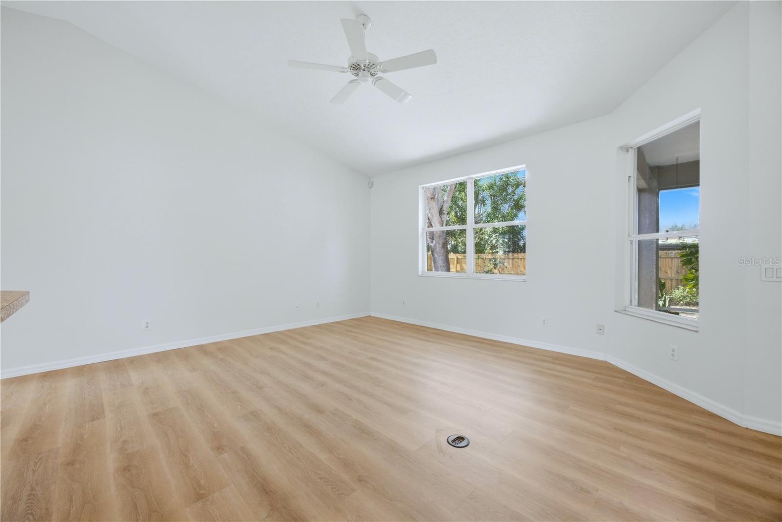 SARASOTA SPGS - Residential