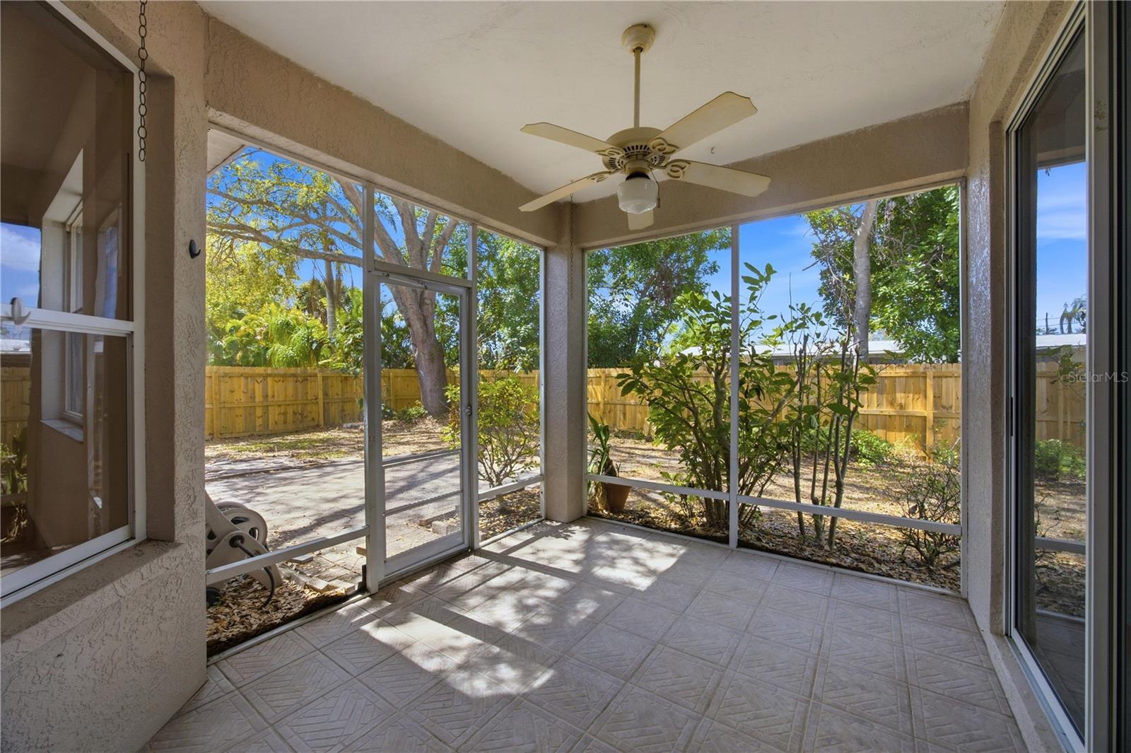 SARASOTA SPGS - Residential