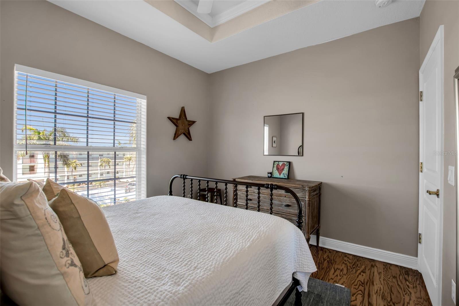 SIESTA BAYSIDE SOUTH - Residential