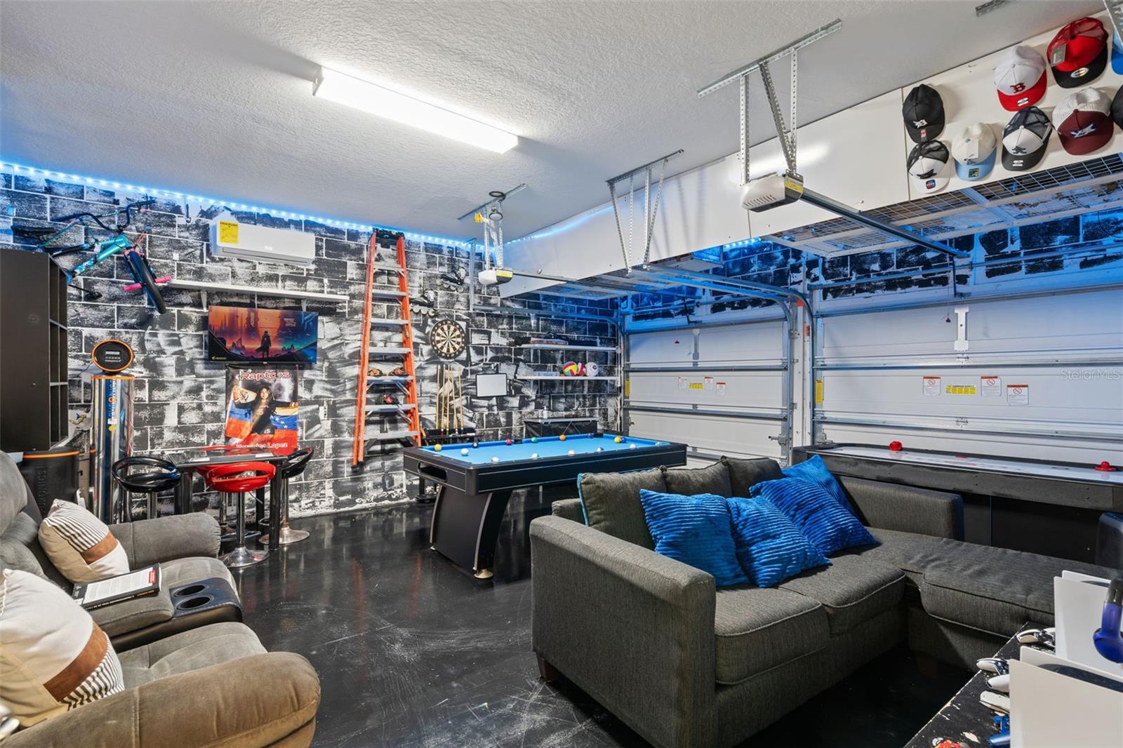 HARTWOOD LNDG - Residential