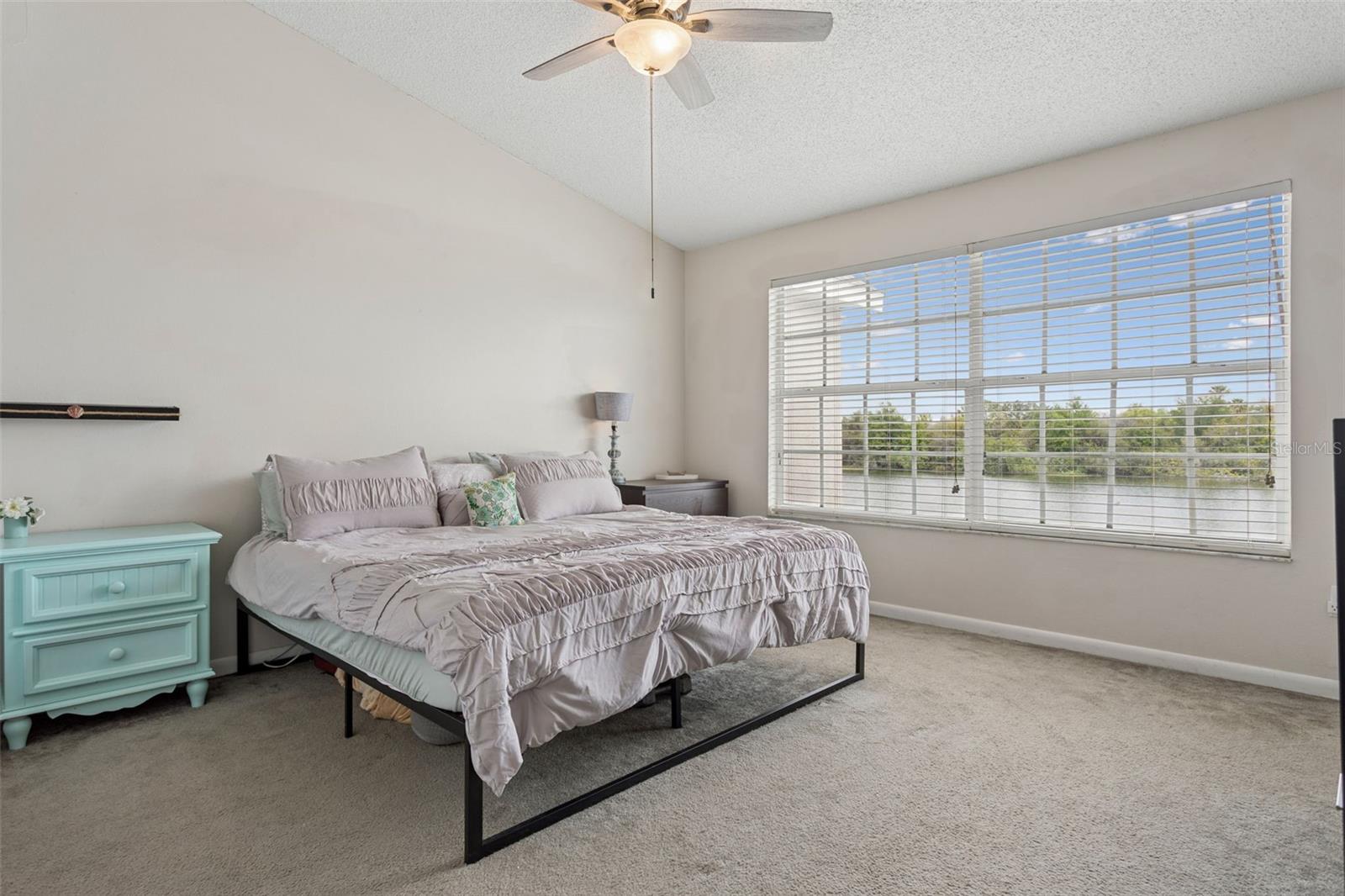 THE TOWNHOMES AT KENSINGTON - Residential