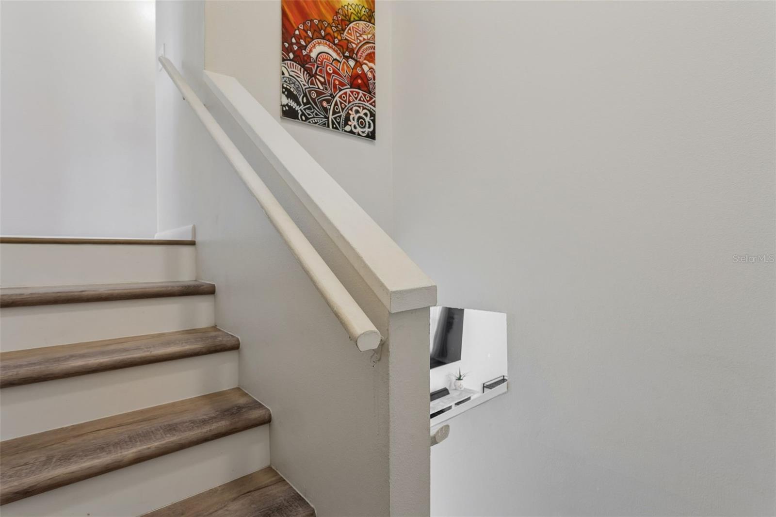 THE TOWNHOMES AT KENSINGTON - Residential