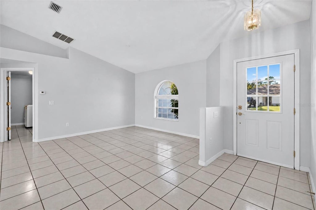 Photo of 25 Potters Lane, Palm Coast, FL 32164 (MLS # V4952071)