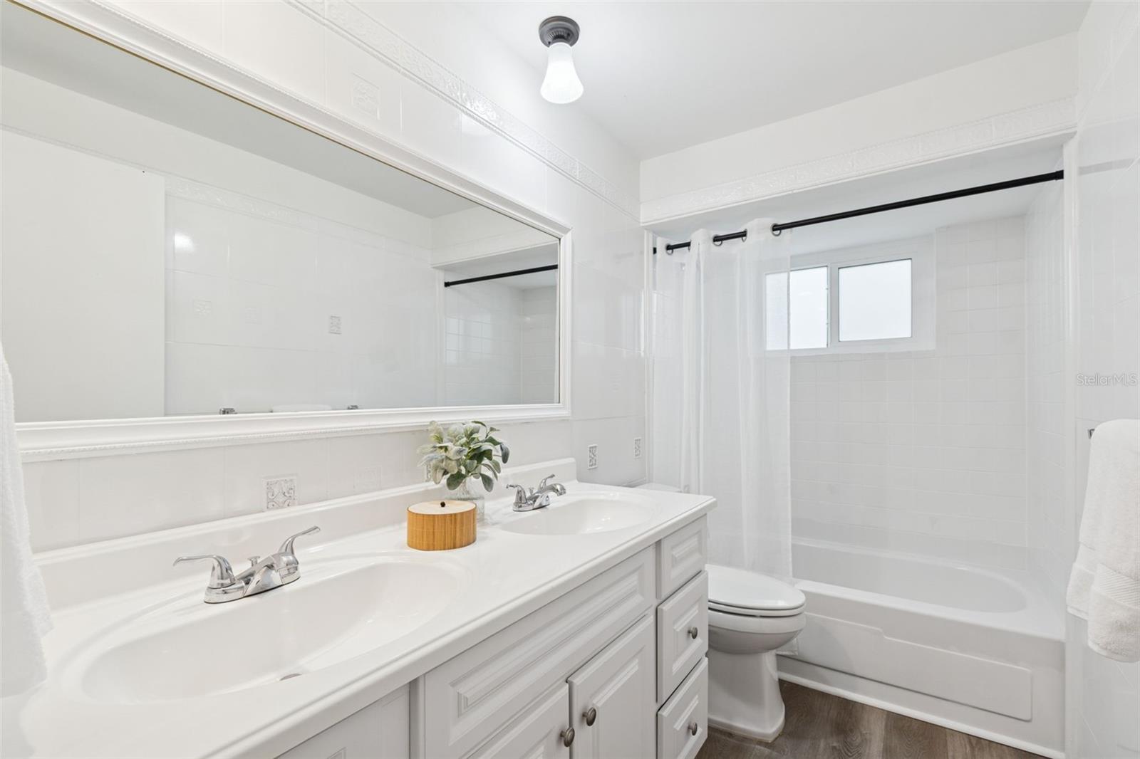 HARBOR HEIGHTS ESTATES - Residential