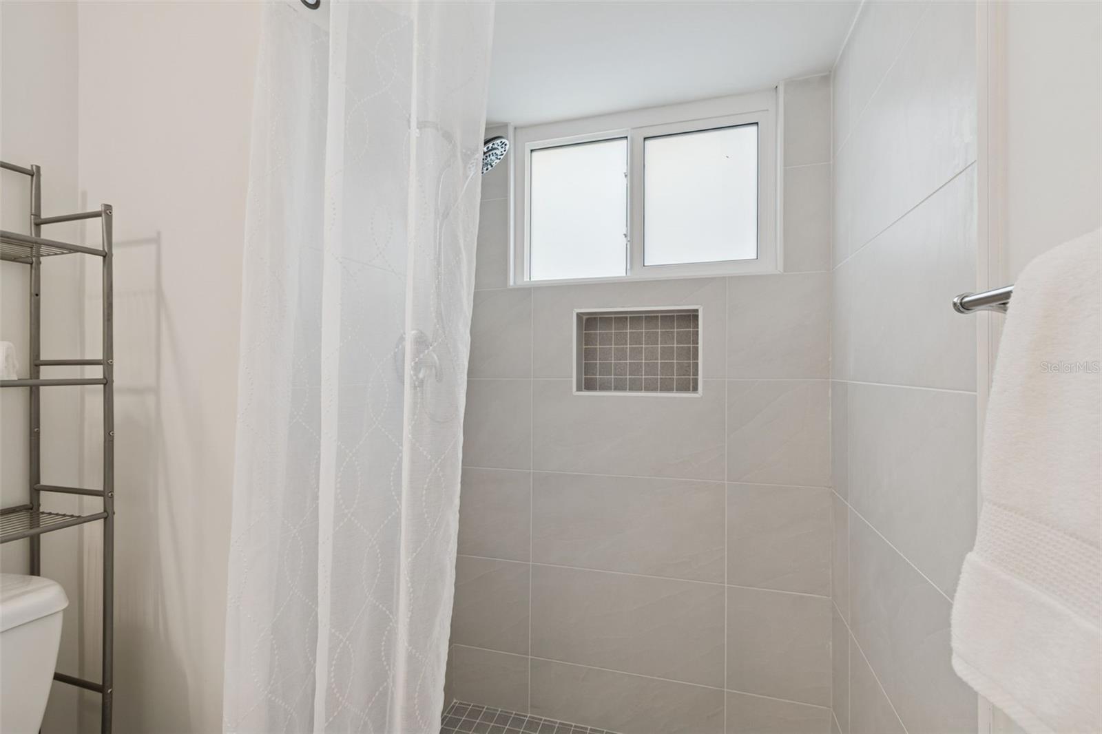 HARBOR HEIGHTS ESTATES - Residential