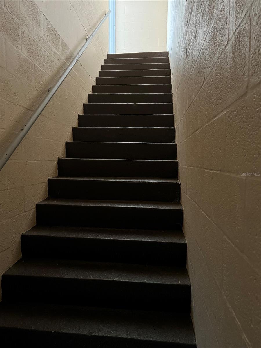 EL JOBEAN WARD 01 - Residential Lease