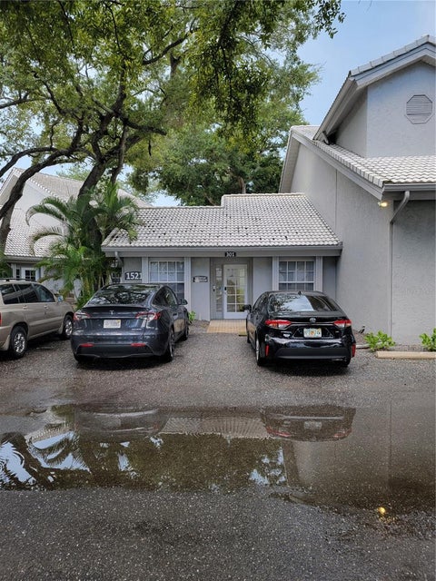 Photo of 1521 Tamiami Trail S #2M, Venice, FL 34285 (MLS # A4703319)