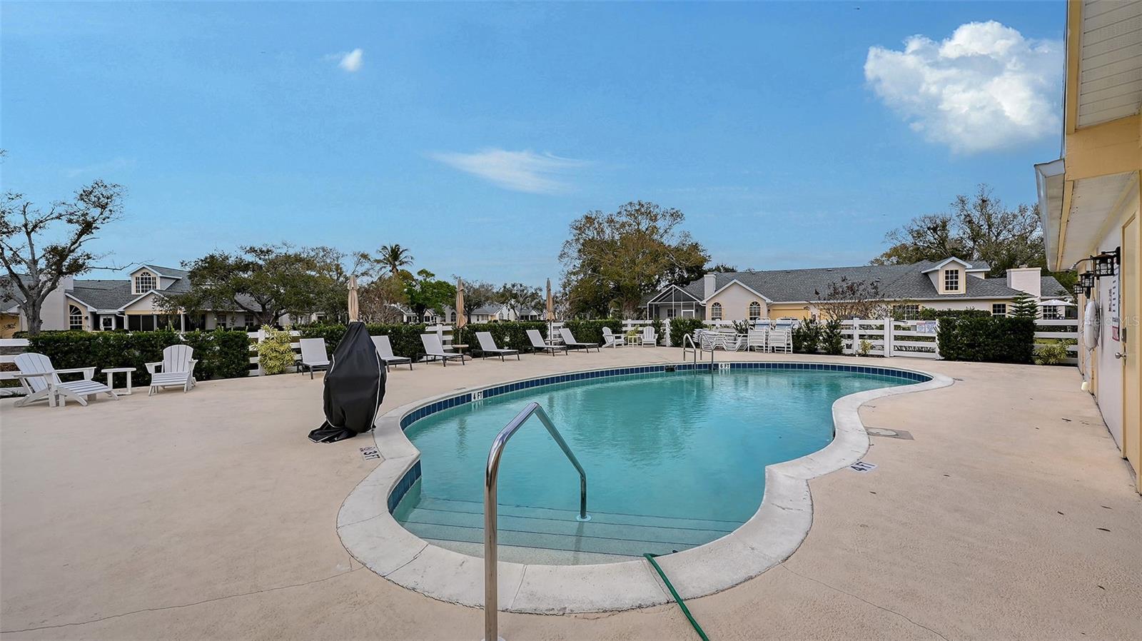 CALUMET AT CENTERGATE 1 - Residential