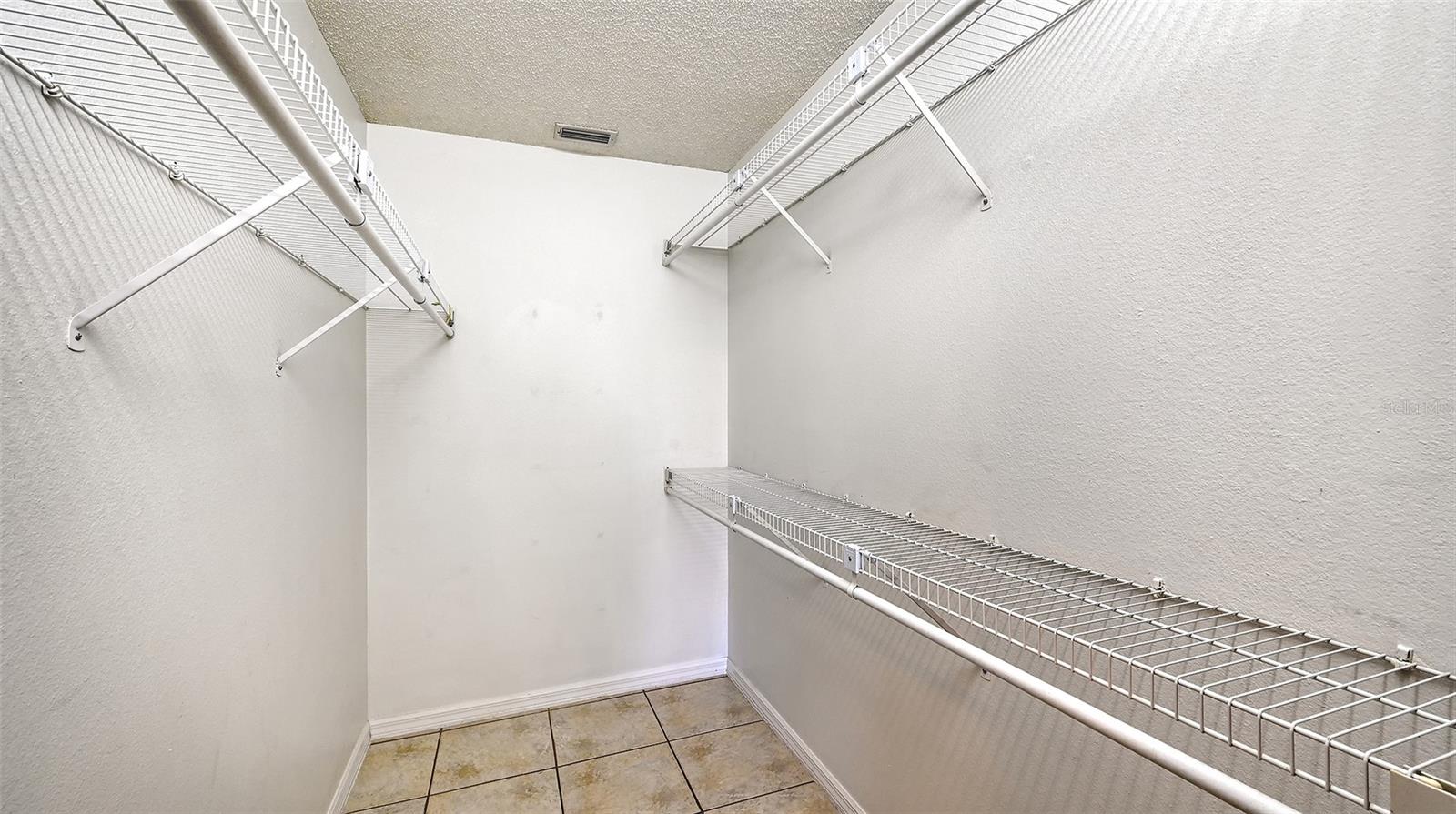 CALUMET AT CENTERGATE 1 - Residential