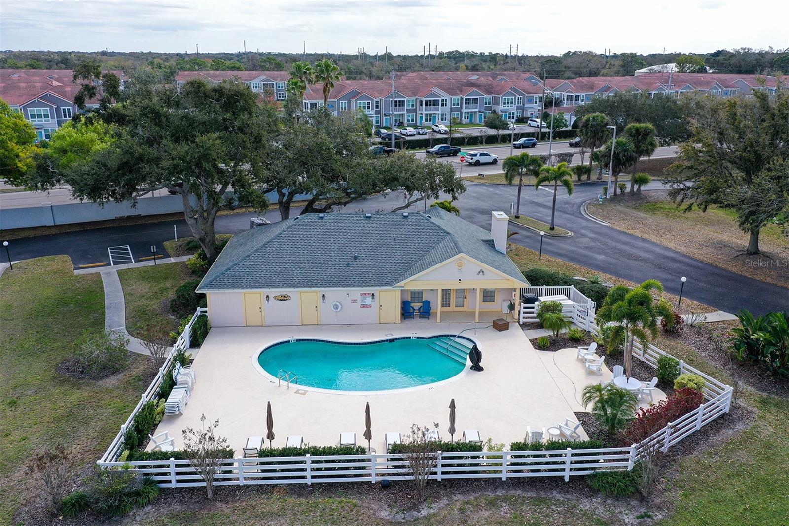 CALUMET AT CENTERGATE 1 - Residential