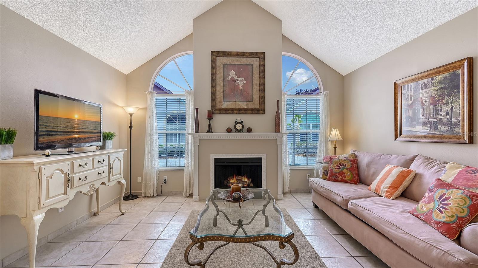 CALUMET AT CENTERGATE 1 - Residential