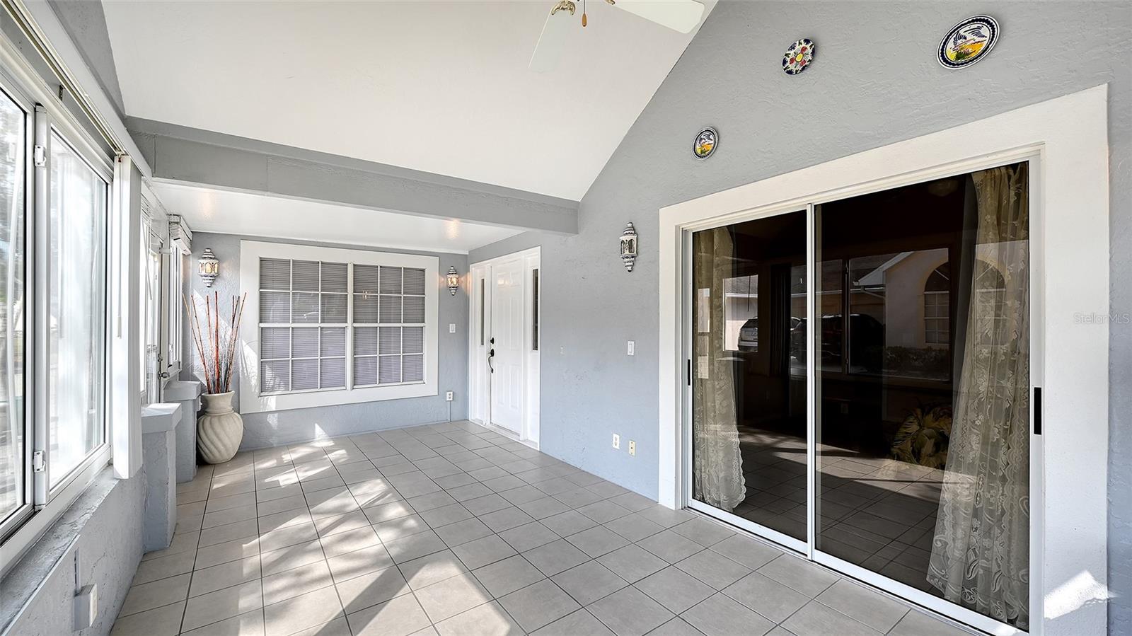 CALUMET AT CENTERGATE 1 - Residential