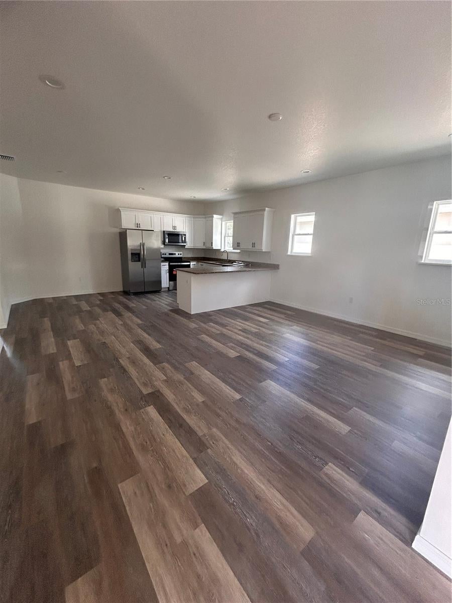 1326 W. PATTERSON ST.